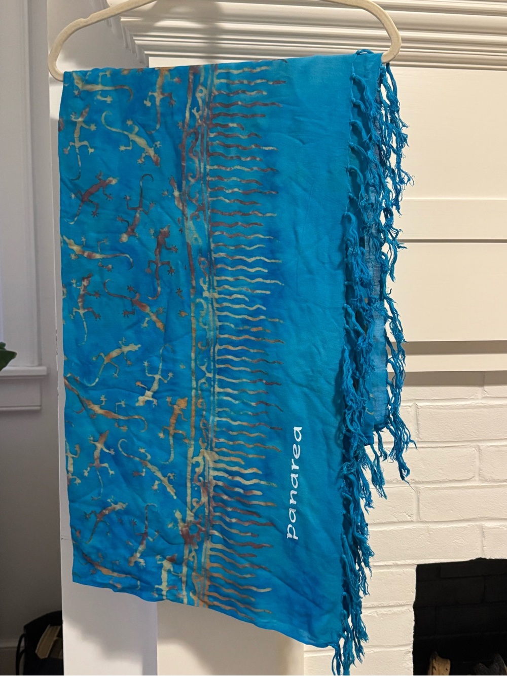 Never worn Italian Panarea Blue Geckos Lightweight Scarf with Fringe